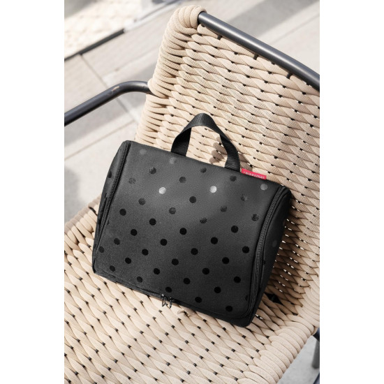 Косметичка Reisenthel Toiletbag XL 28x23x10 см 4 л з гачком (WO7075)
